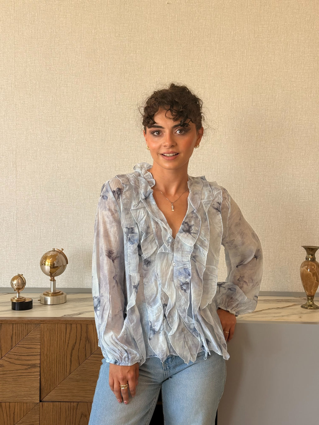 Fırfır Detaylı, Çiçek Desenli Tencel Gömlek