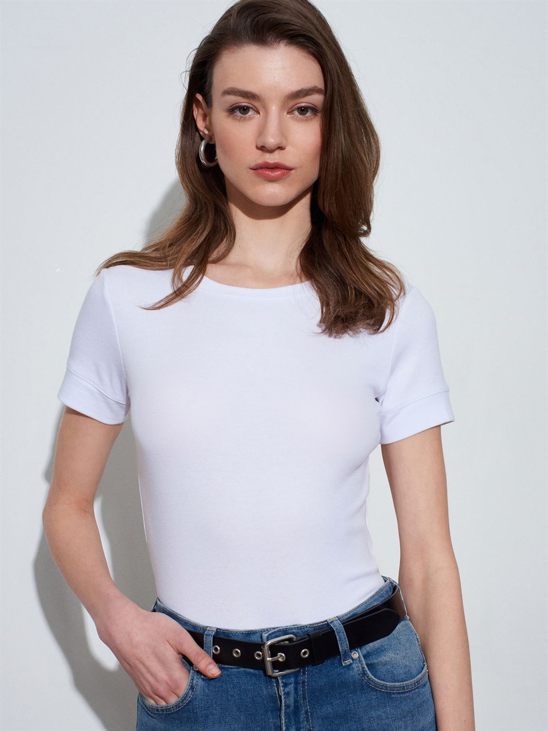 32637 Bisiklet Yaka T-Shirt-Beyaz