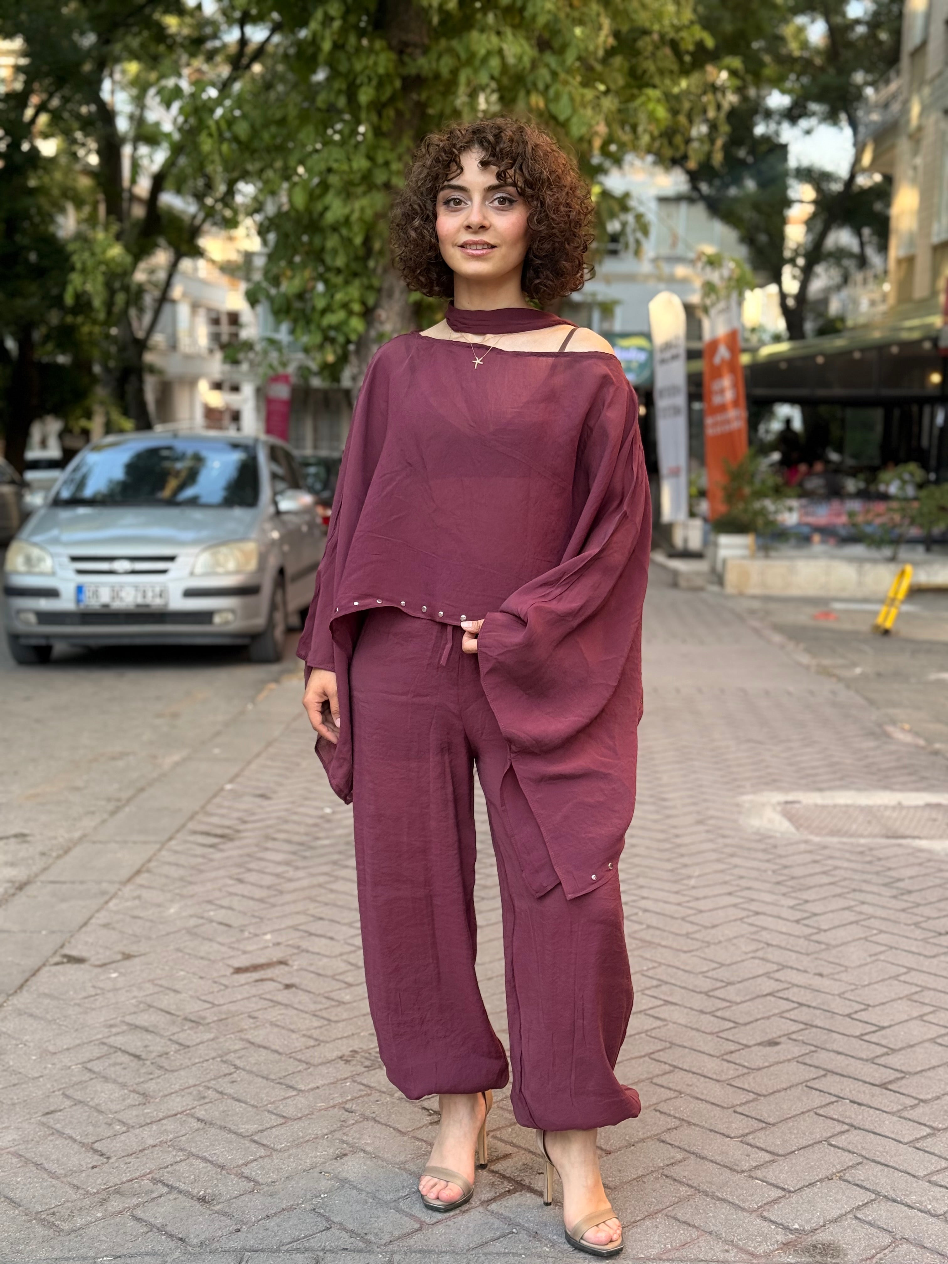 Zımba detaylı pelerin takım (bordo)