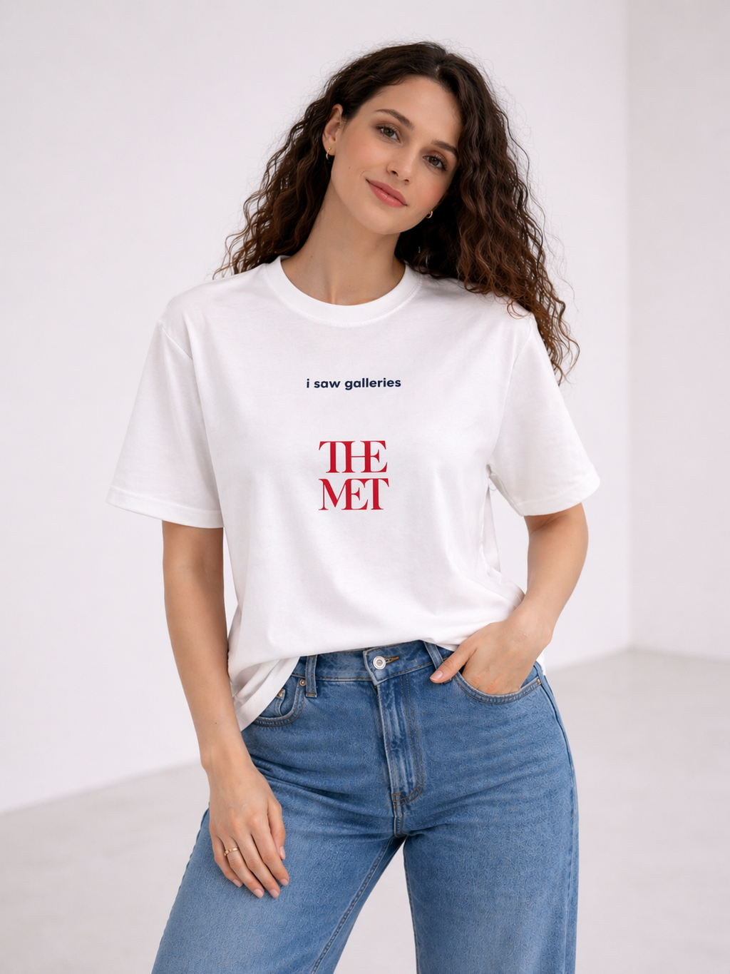 “The MET” Baskılı Beyaz Basic Tişört