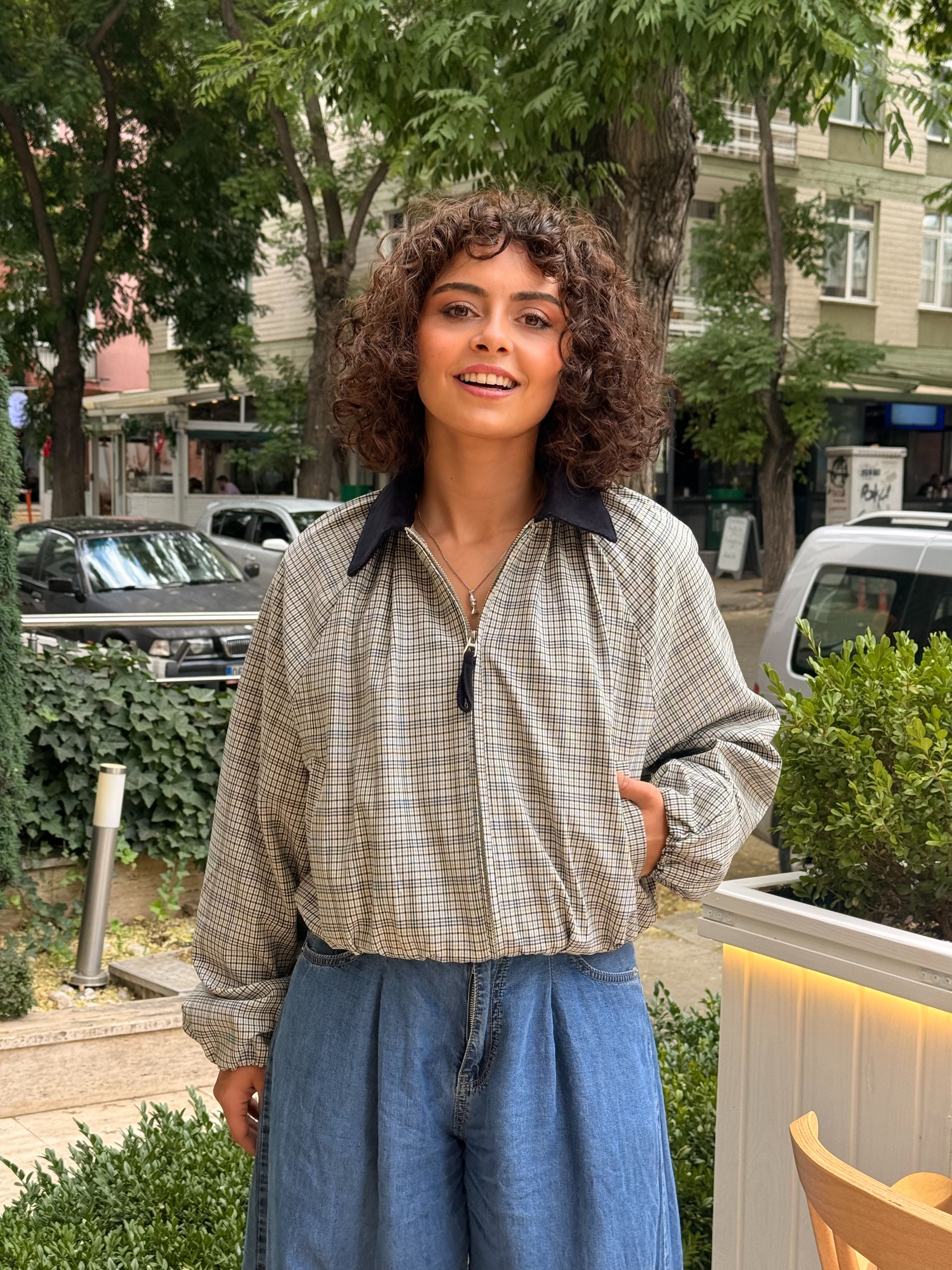 Yaka Detaylı Ekose Ceket
