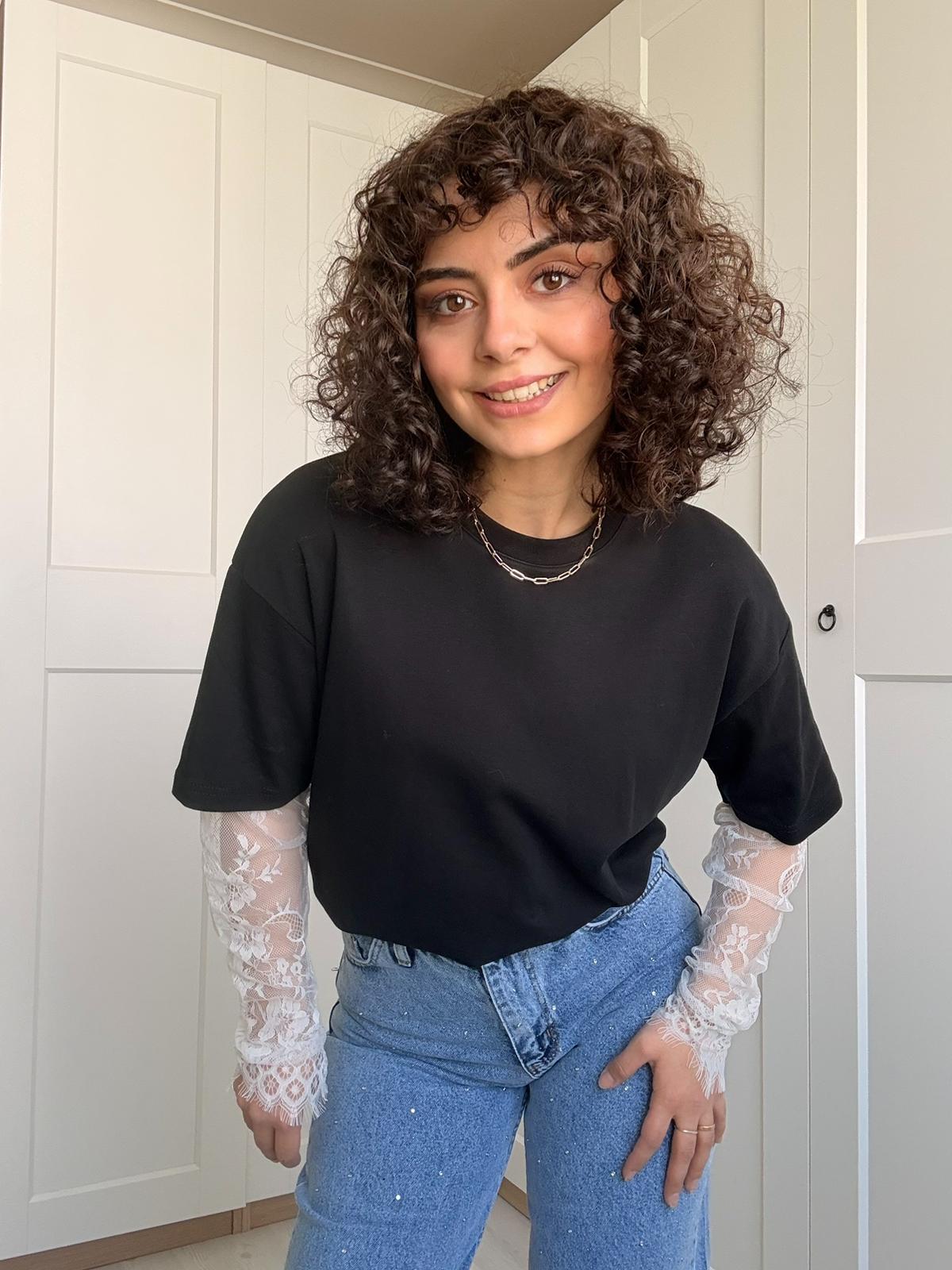 Kolu Beyaz Dantelli Kadın T-shirt