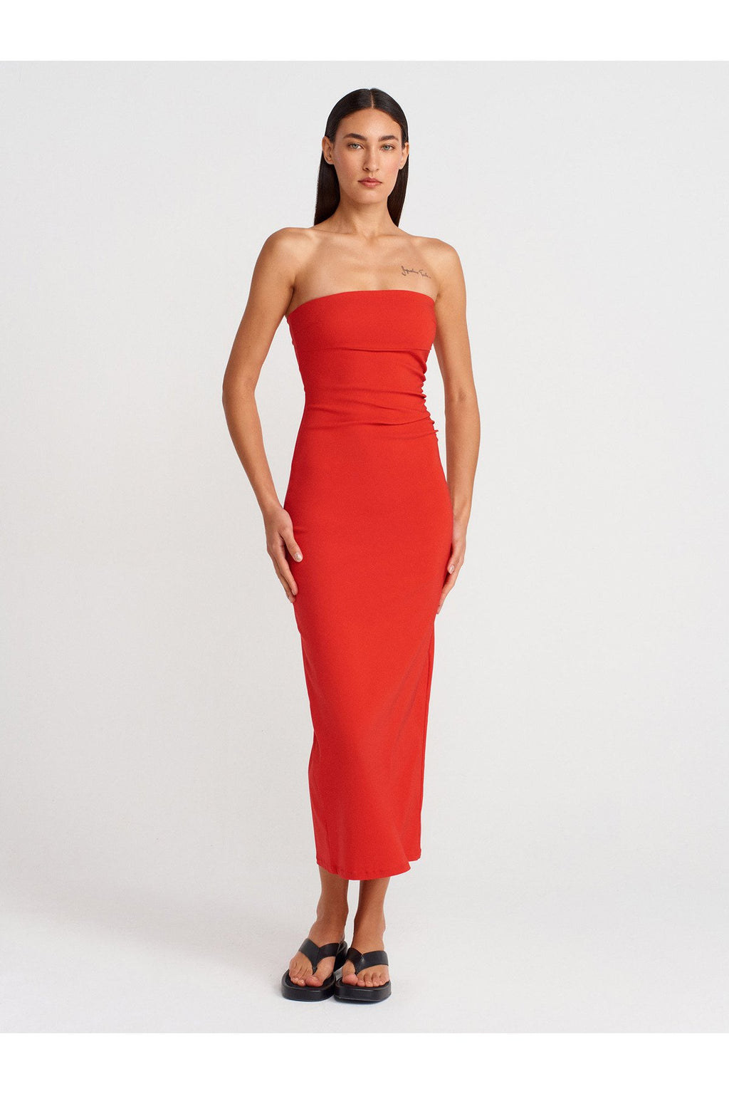 91368 Straplez Midi Elbise-Kırmızı