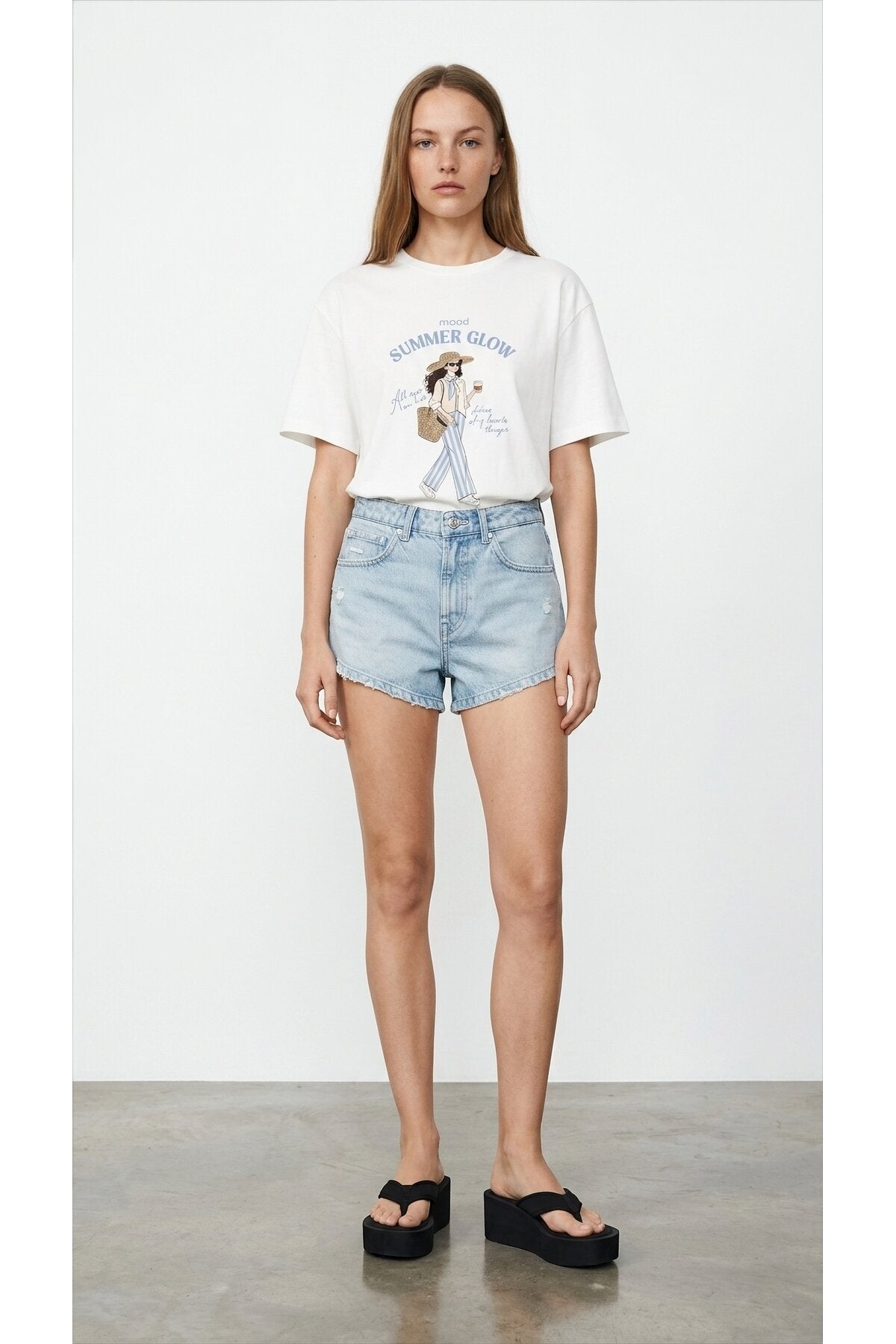 Baskı Nakış Detaylı T-shirt Ekru