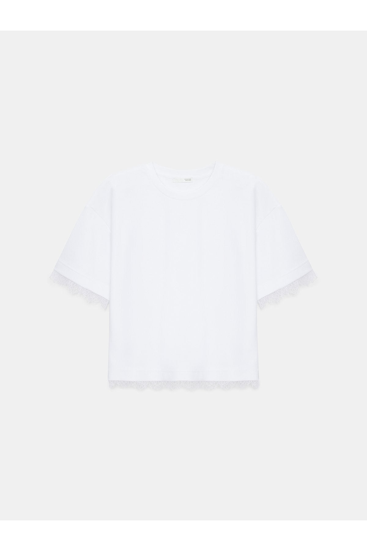 32826 Dantel Detaylı Kısa Kollu T-shirt-Beyaz