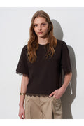 32826 Dantel Detaylı Kısa Kollu T-shirt-Koyu Kahve