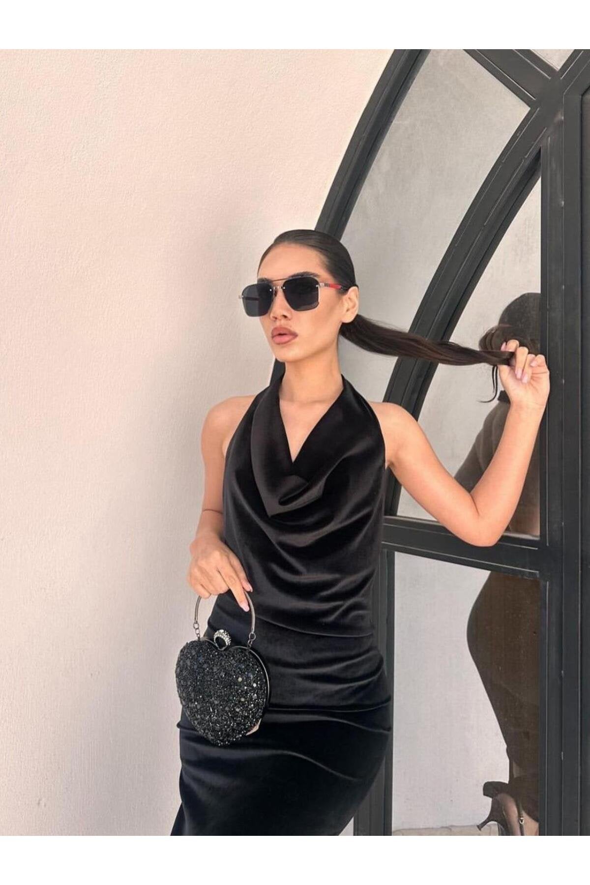 Degaje Yaka Kadife Elbise -Siyah