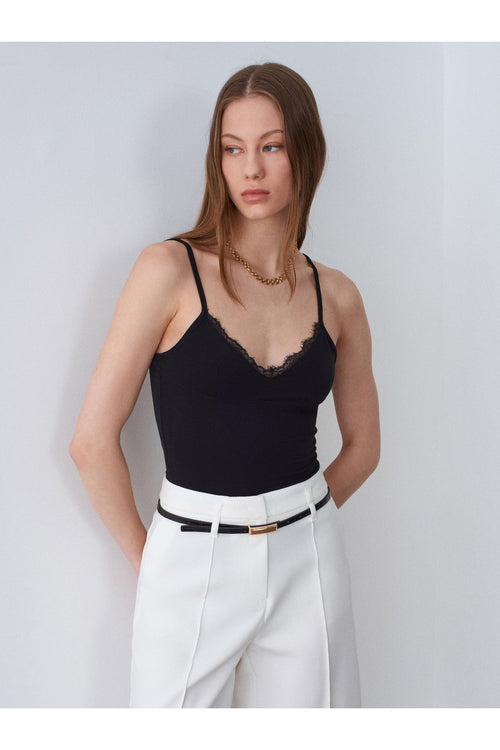 21191 Dantelli Top-Siyah