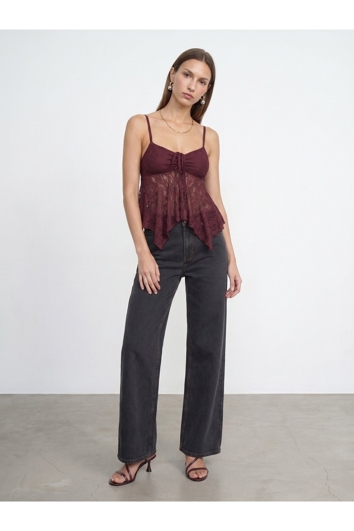 32768 Askılı Dantel Top-Bordo
