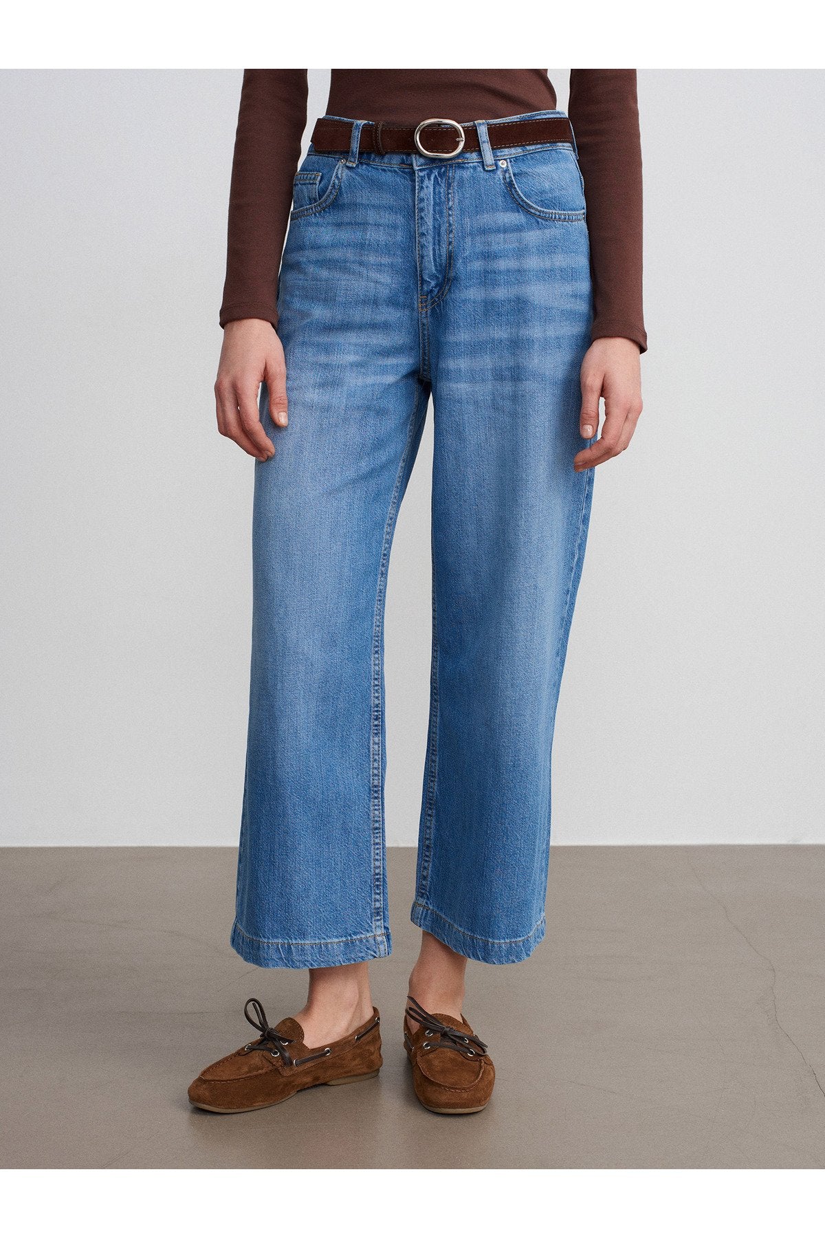 72298 Kemerli Geniş Paça Jean-Mavi