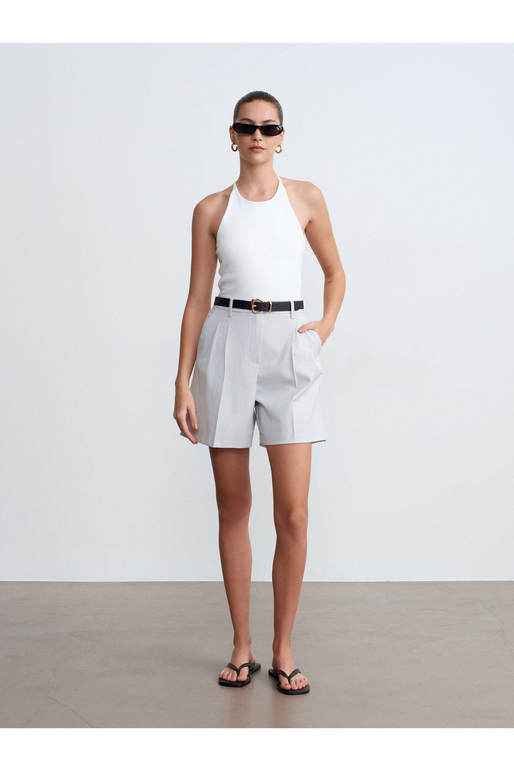 21051 Halter Yaka Askılı Top-Ekru