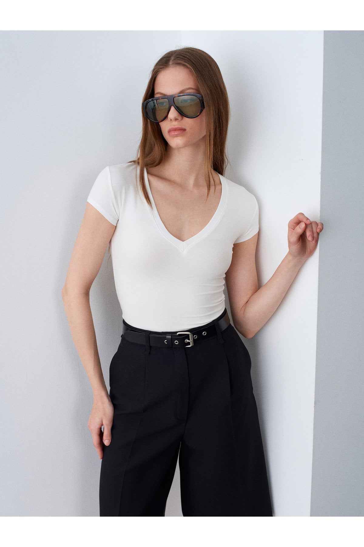 32799 V Yaka Top-Ekru