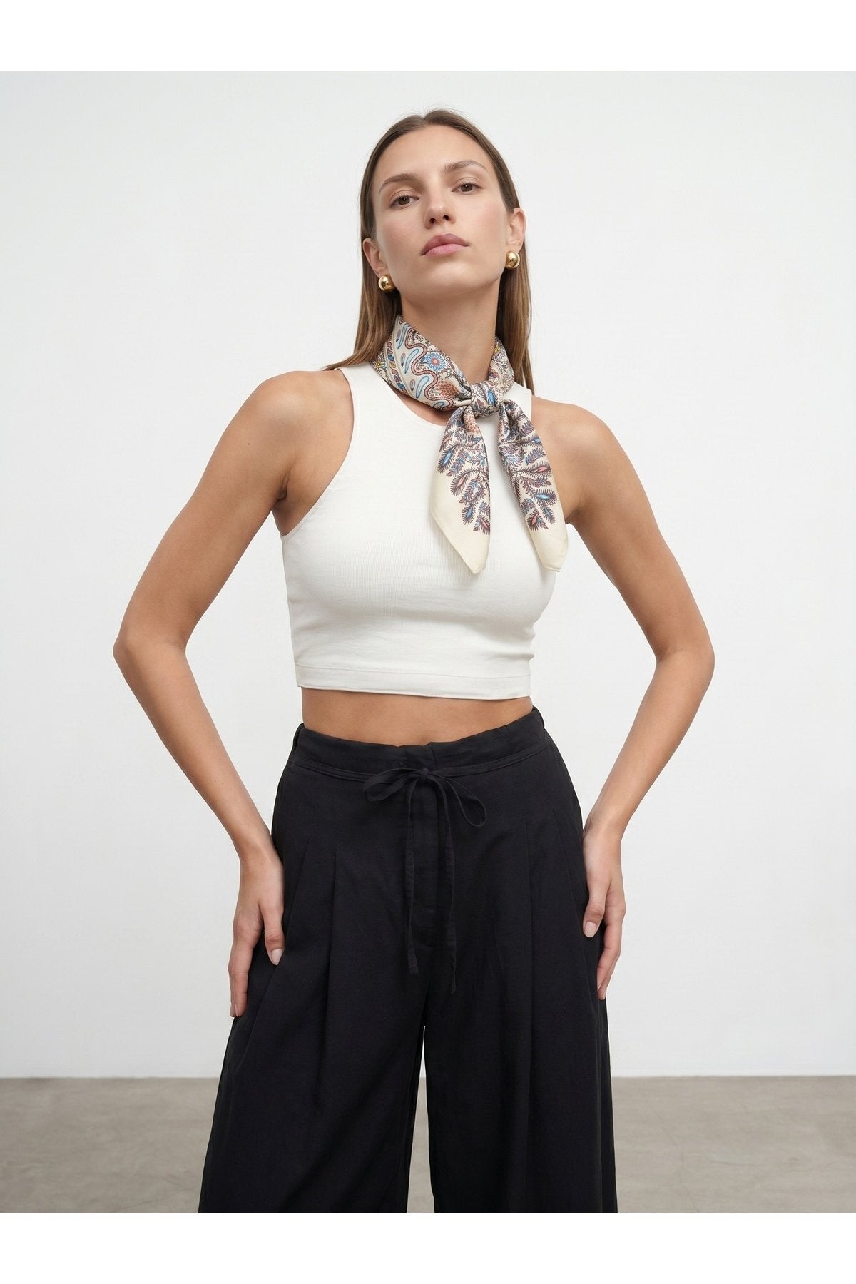 32941 Halter Yaka Crop Top-Ekru