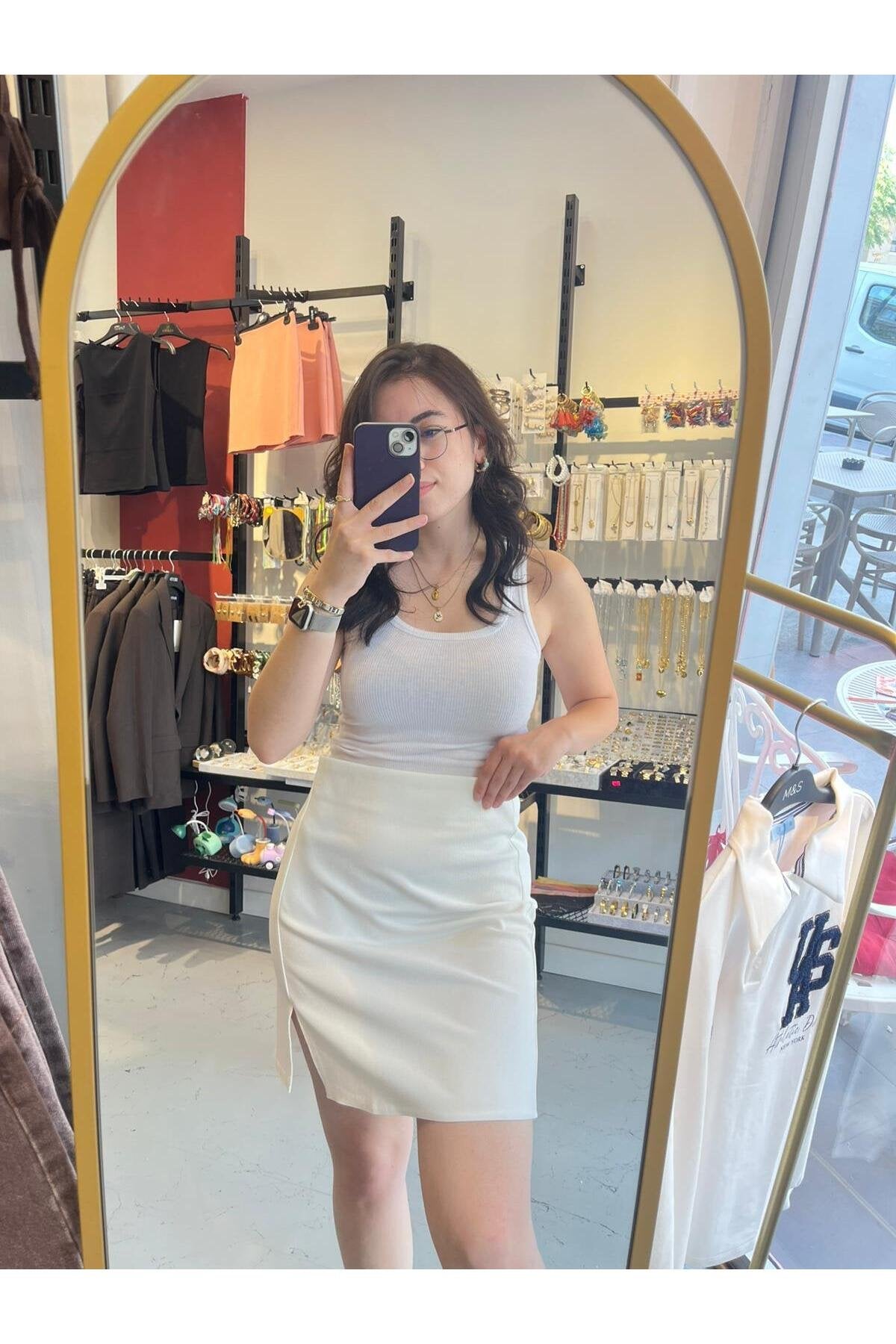 Yırtmaç Detay Mini Etek -Beyaz