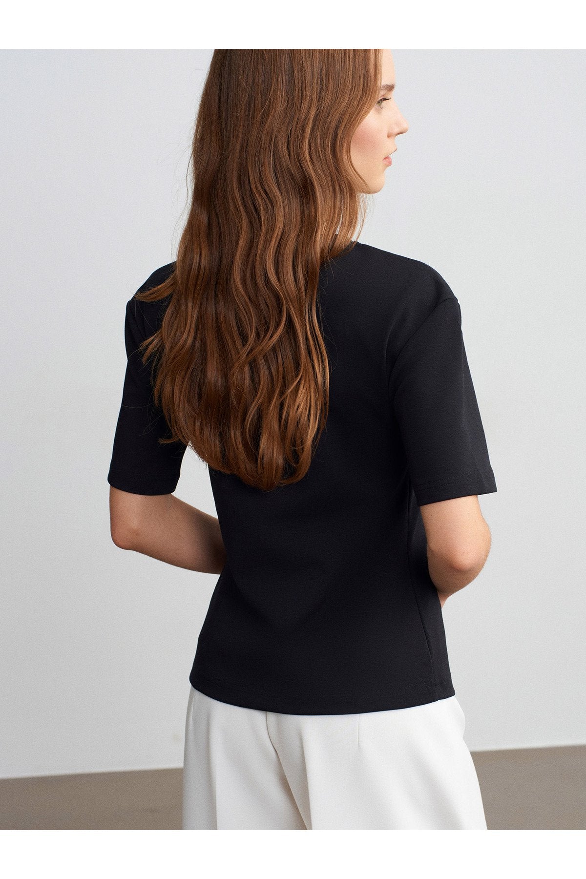 32445 Aksesuar Detaylı Basic T-Shirt-Siyah