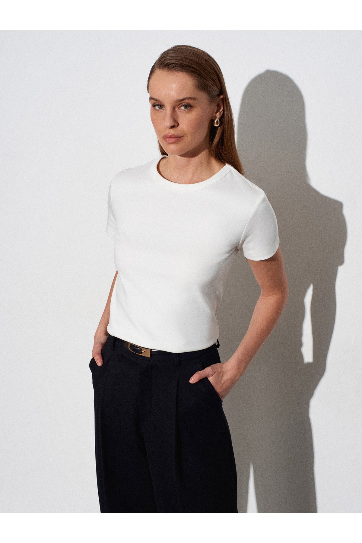 32779 Bisiklet Yaka T-shirt-Ekru