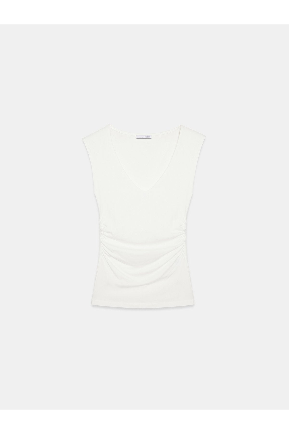 21222 V Yaka Basic Top-Ekru