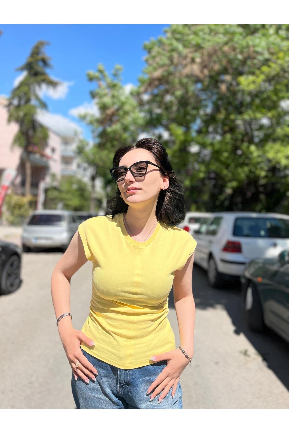 31875 Dikiş Detay T-shirt -Sarı